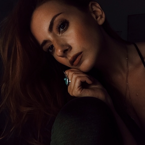 Meet your Posher, Kelly - Picture 3 of 4